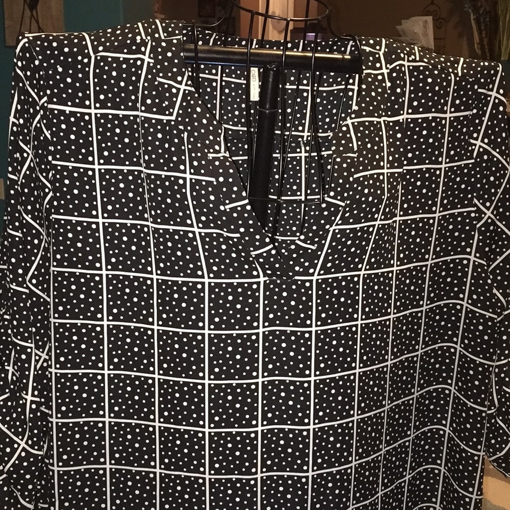 Blouse - Picture 2 of 5